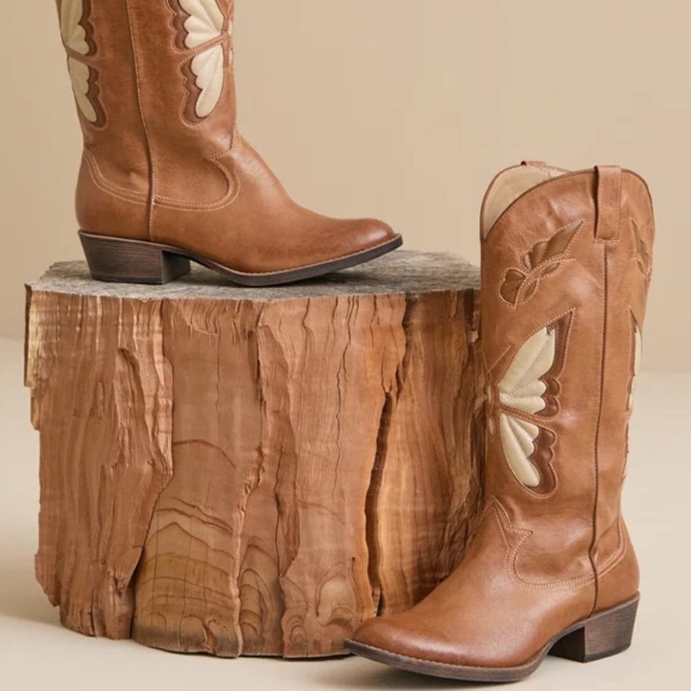 Sexy Cowgirl boots butterfly 🦋 valentines date Spring Time Grass Life Summe